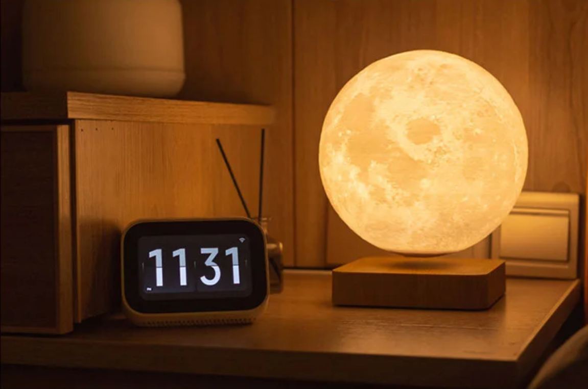 The Enchanting Levitating Moon Lamp!